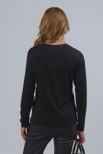 Polera Dokat Negra